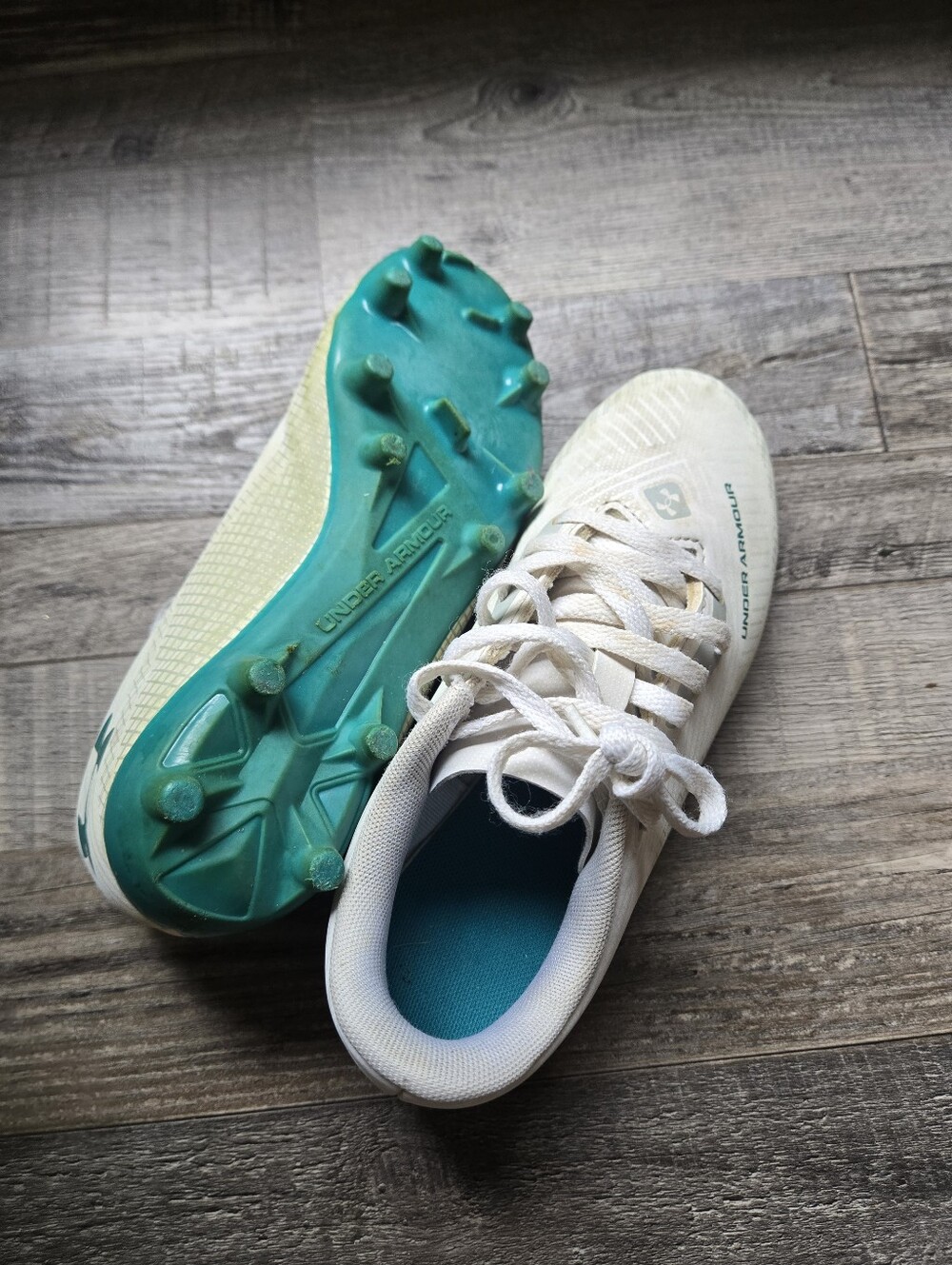 Under Armour White & Teal Football Cleats